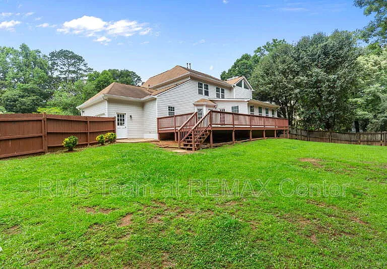 773 Huntington Way NW — Photo 45