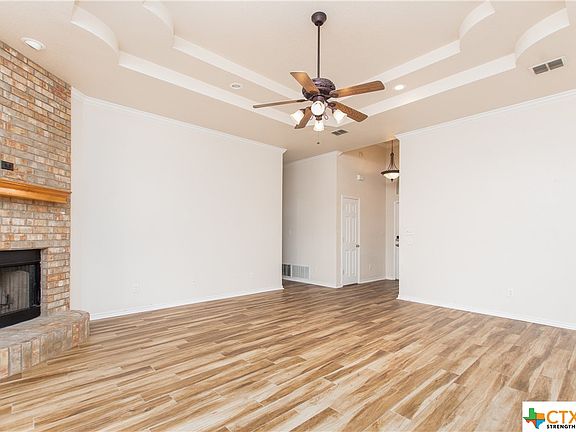 5th image of 104 Corral Ct