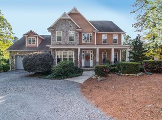 101 Vanore Rd, West End, NC 27376