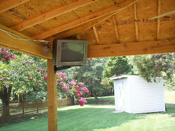 HUGE GAZEBO WITH TV 