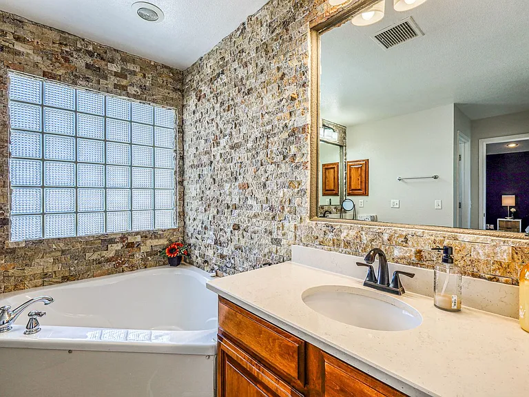 1627 Brillo Del Sol #C-T — Photo 30