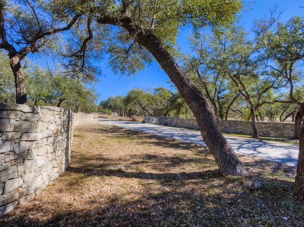 3777 Middle Creek Rd, Blanco, TX 78606