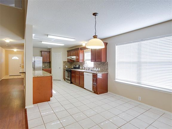 4th image of 14918 Sugar Cup Ct