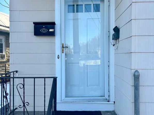 120 Naugatuck Ave, Milford, CT 06460