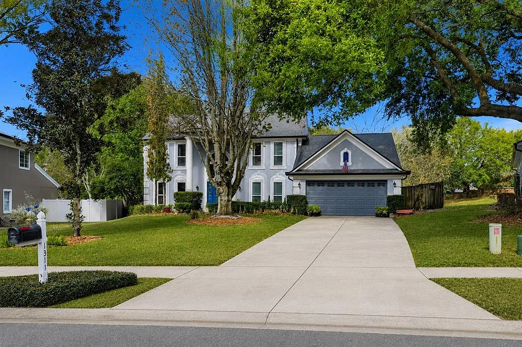 3 bed, 2.5 bath, 2365 sqft, $4,500 — Photo 1