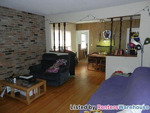 3rd image of 2927 Thomas Ave N