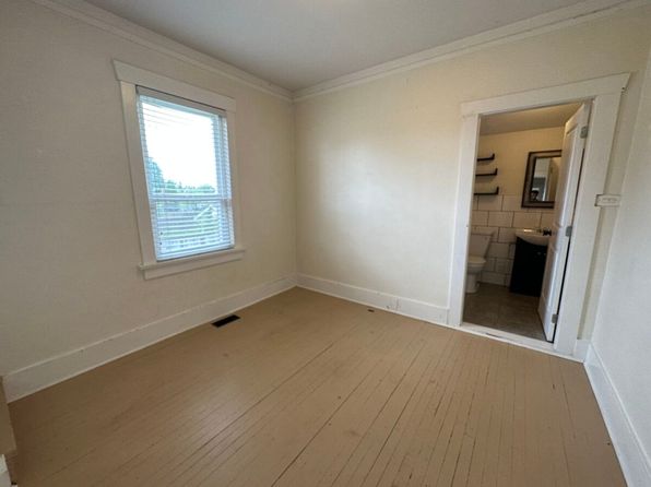 3 bedroom rental in Abbotsford — photo 8
