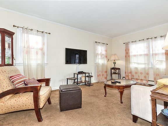 4th image of 11920 217th St