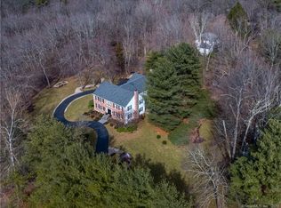 5 Highwood, Simsbury, CT 06070