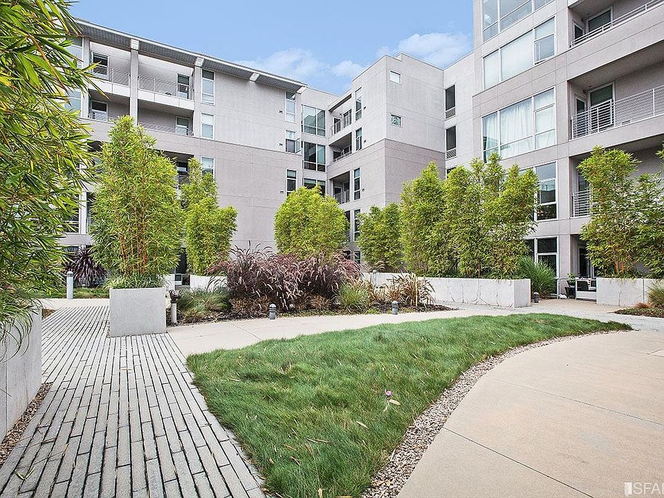 1st image of 235 Berry St APT 402