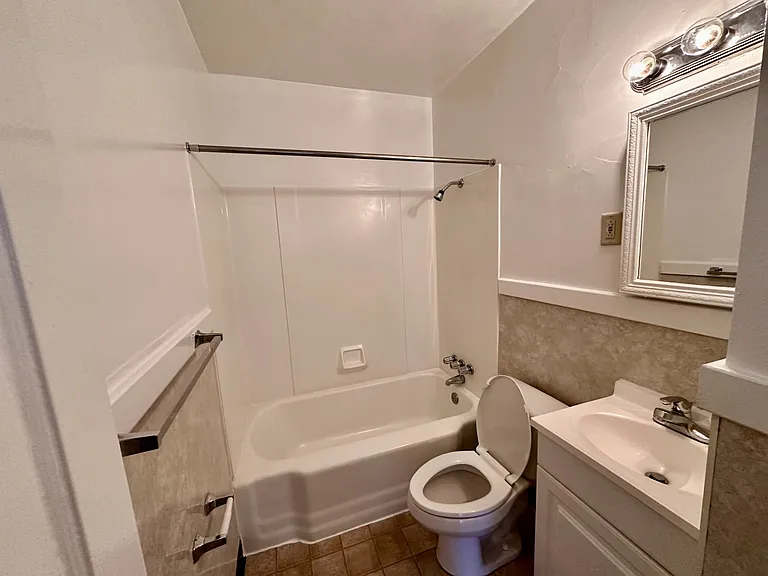 411 Poindexter Dr — Photo 11