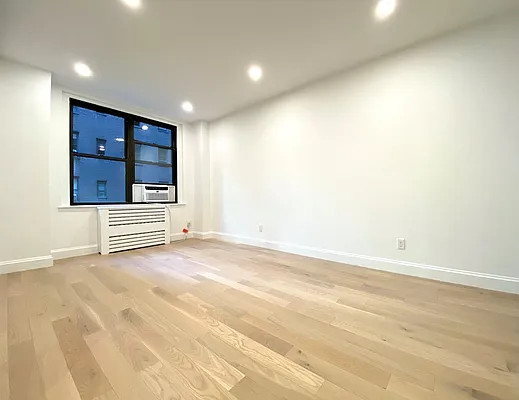 Rented by The Dermot Realty Management Company | media 16