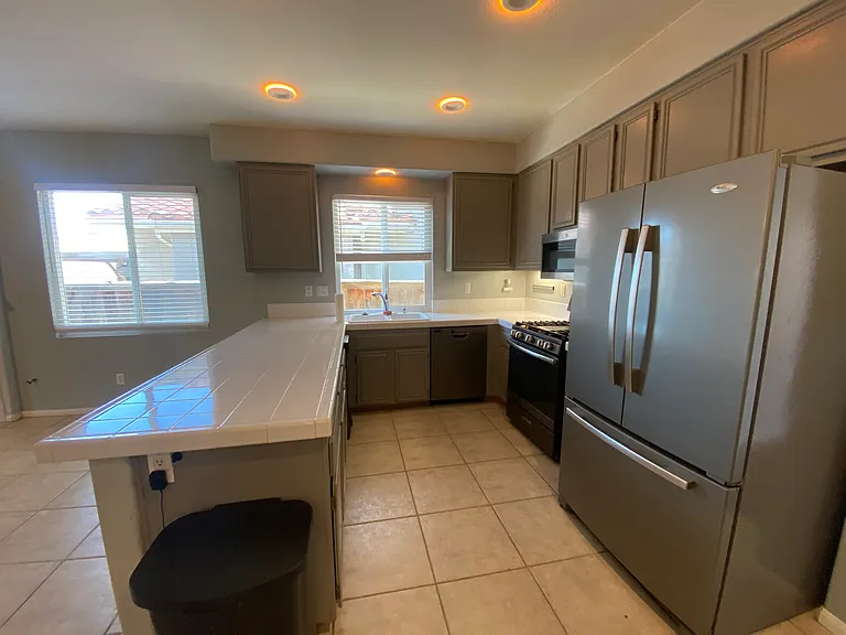 3539 Lake Park Ave — Photo 9