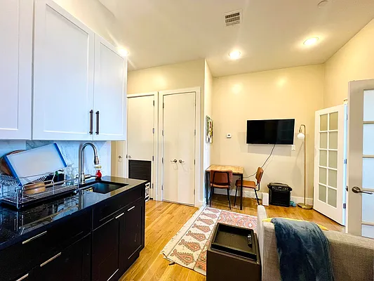 Rented by EXR | media 21