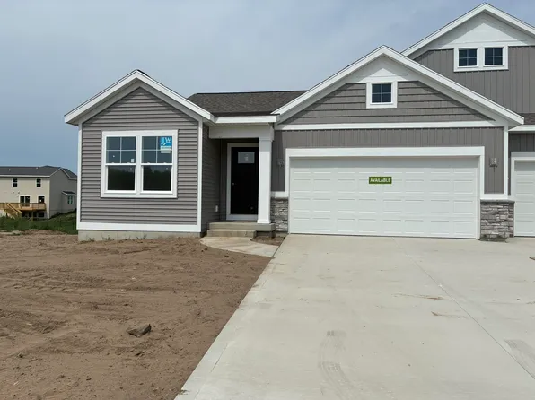 15715 Hawley Dr #30, Grand Haven, MI 49417