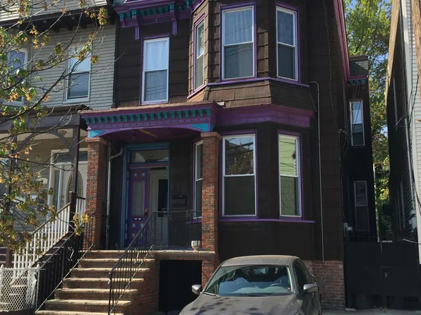 43 Zabriskie St, Jersey City, NJ 07307