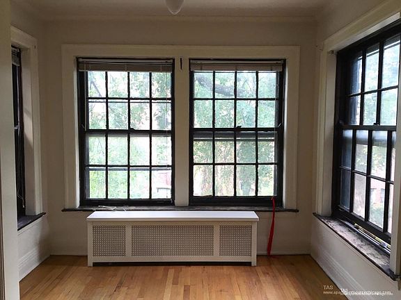 5th image of 943 Judson Avenue # Top Floor