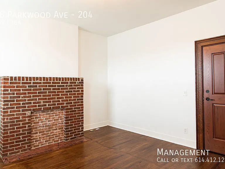 48 Parkwood Ave #204 — Photo 6