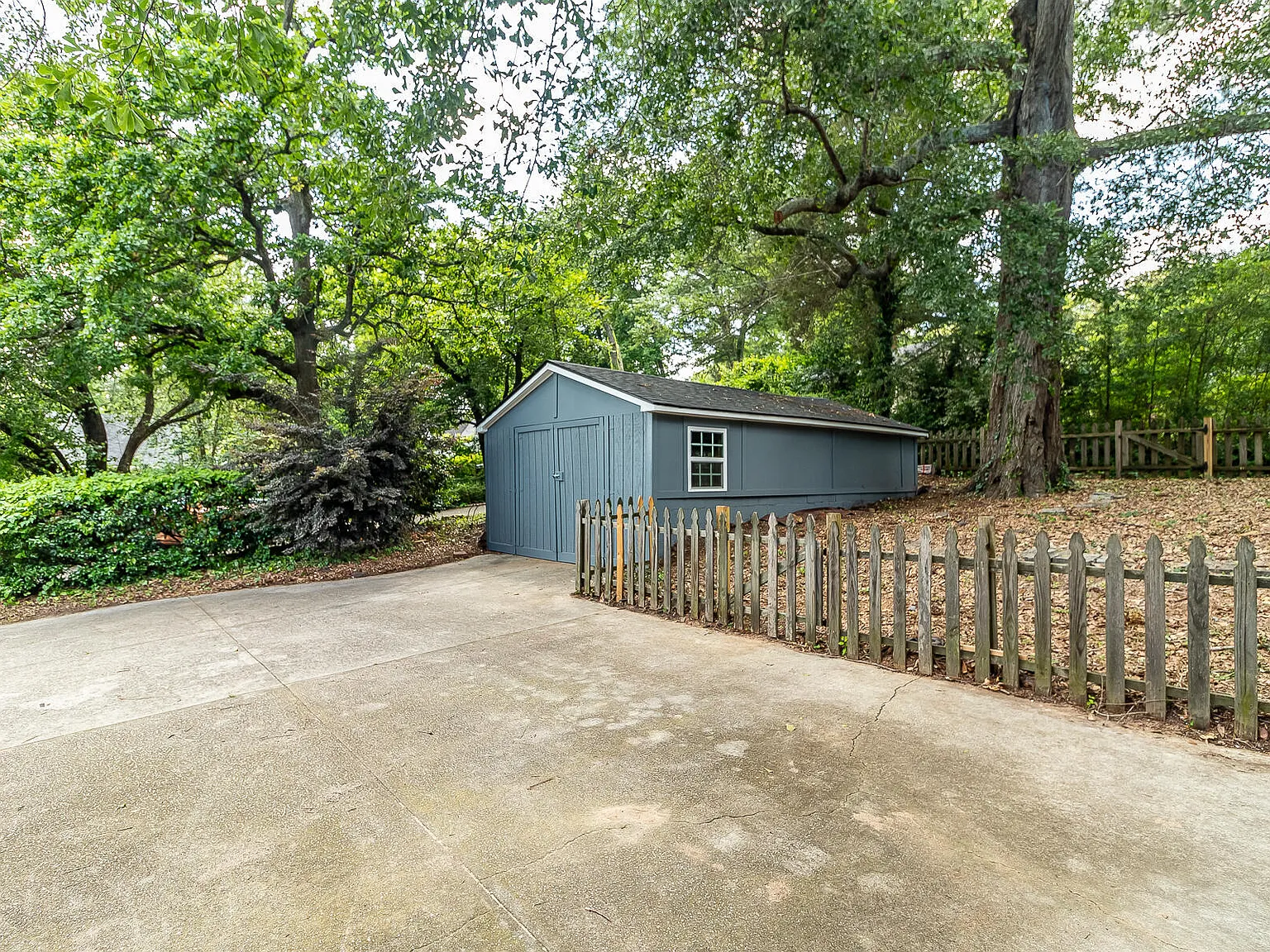 3 bed, 2.0 bath, 1787 sqft, $1,795 — Photo 3