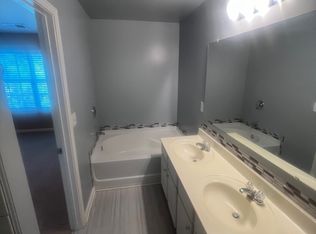 869 Crestwell Cir SW, Atlanta, GA 30331