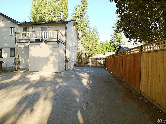 5th image of 12826 47th Dr NE