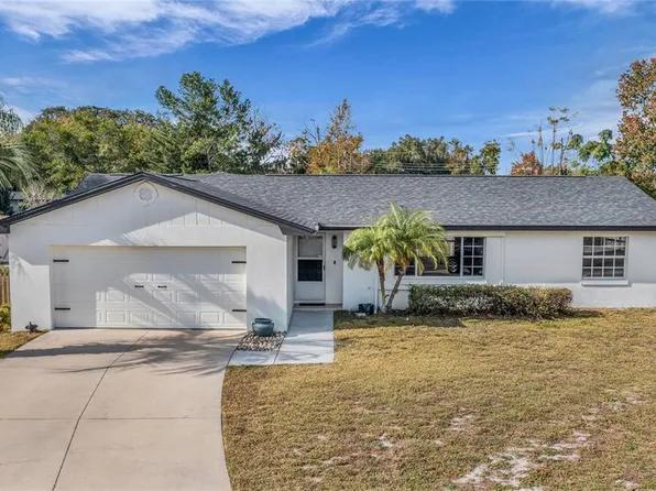 685 Oleander St, Mount Dora, FL 32757