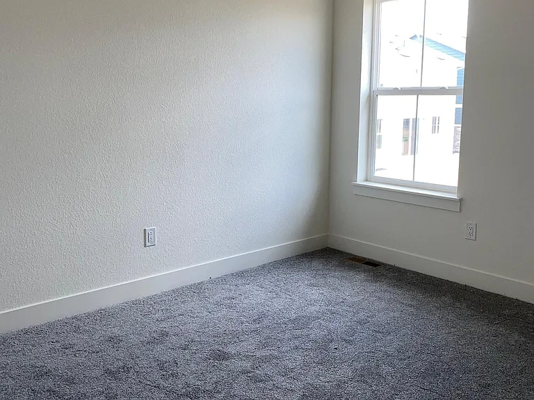 6170 N Malaya St — Photo 17