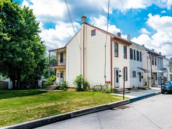 2406 Guilford St, Lebanon, PA 17046