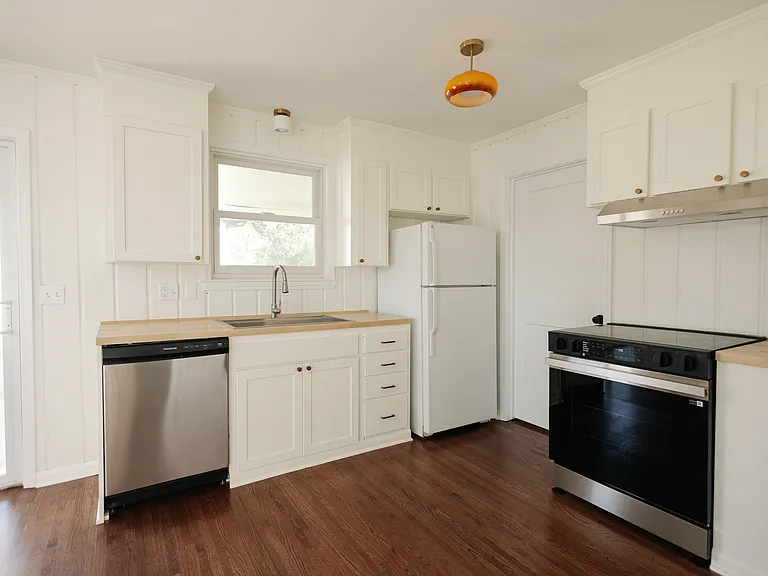 3114 Richmond Hill Dr — Photo 4