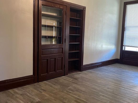 2nd image of 2112 Auburn Ave #5