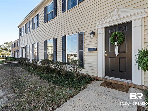 2nd image of 134 Du Rhu Dr #E