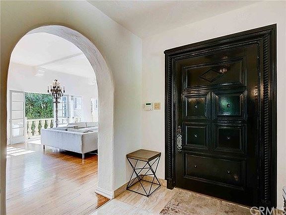 3rd image of 9226 Sierra Mar Dr