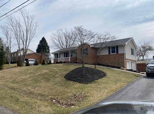 450 Summitridge Rd SW, Christiansburg, VA 24073