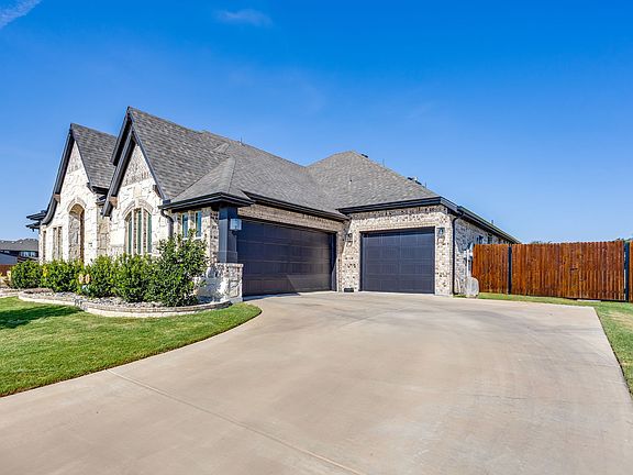 5th image of 340 Trail Dust Dr