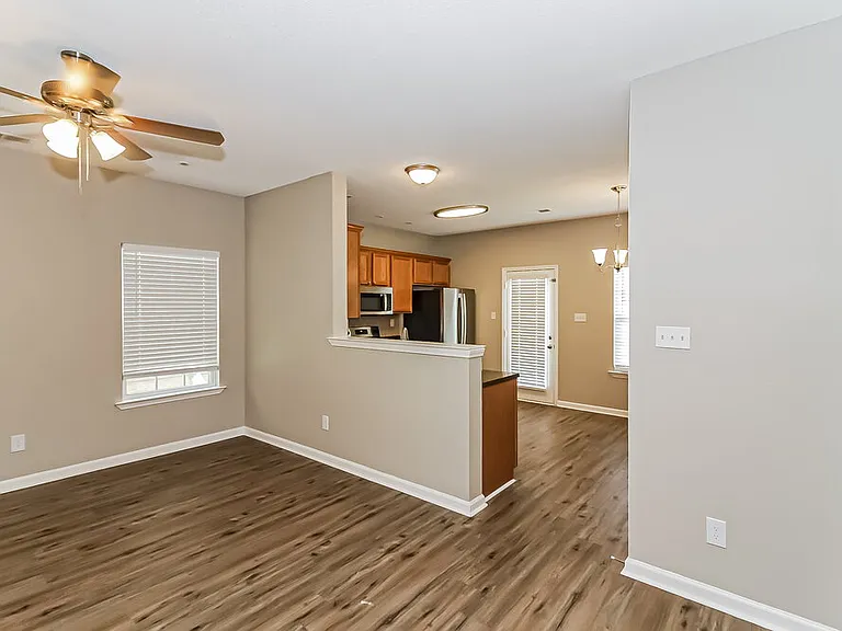 9864 White Poplar Dr — Photo 6