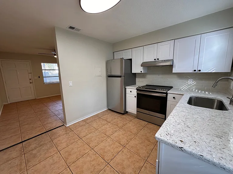 Fully Renovated Kitchen