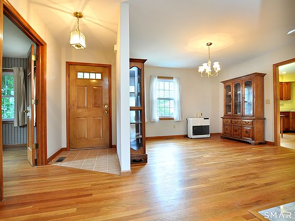 5th image of 85 Litchfield Ponds Drive #85