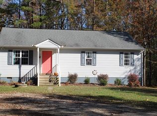 11251 Hills Ln, Amelia Court House, VA 23002