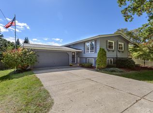 1327 Verona Rd, Marshall, MI 49068