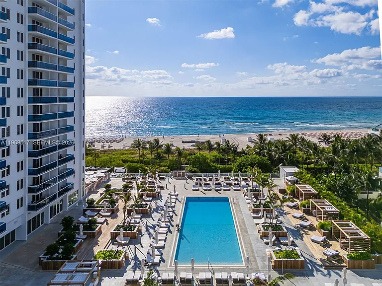 2301 Collins Ave #621 — Photo 19