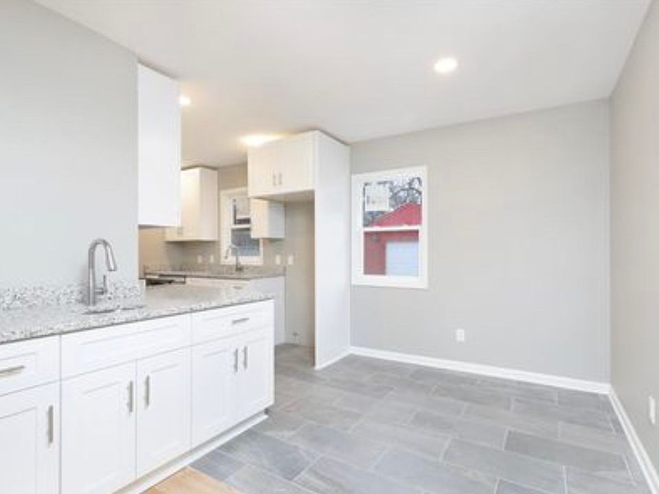 1st image of 212 Thornton Ave
