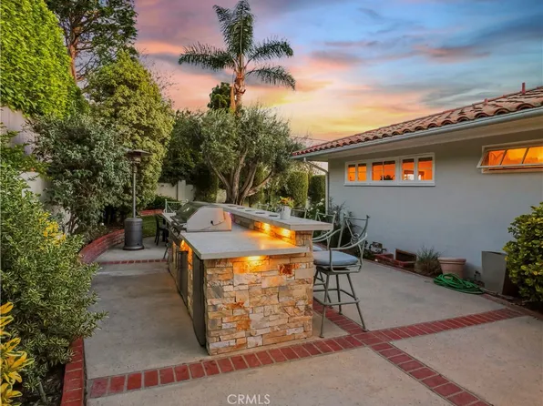 700 Yarmouth Rd, Palos Verdes Peninsula, CA 90274