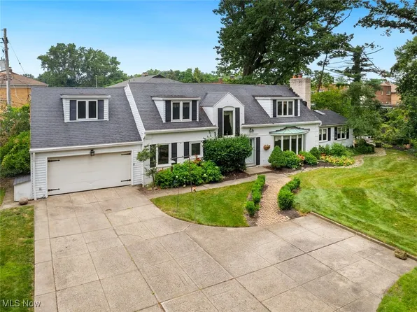 18950 Rockcliff Dr, Rocky River, OH 44116
