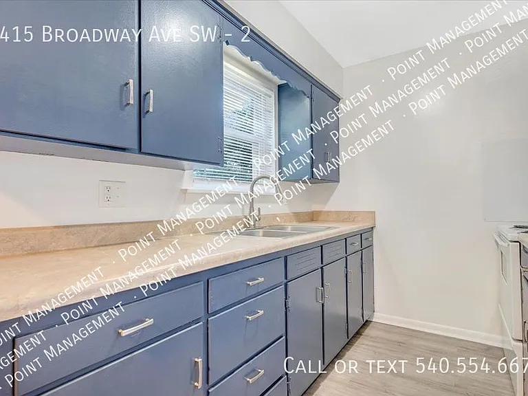 2415 Broadway Ave SW #2 — Photo 9