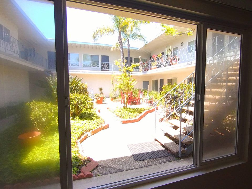 1st image of 21109 Reynolds Dr APT A