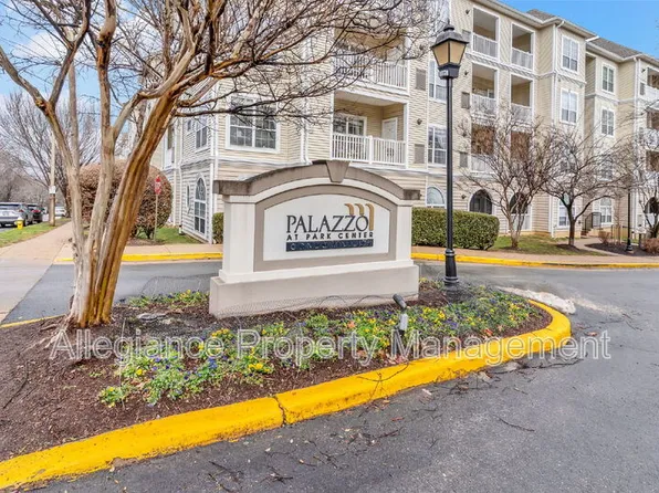 4560 Strutfield Ln APT 1414, Alexandria, VA 22311