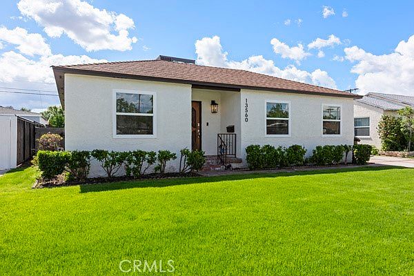 1st image of 13560 Correnti St
