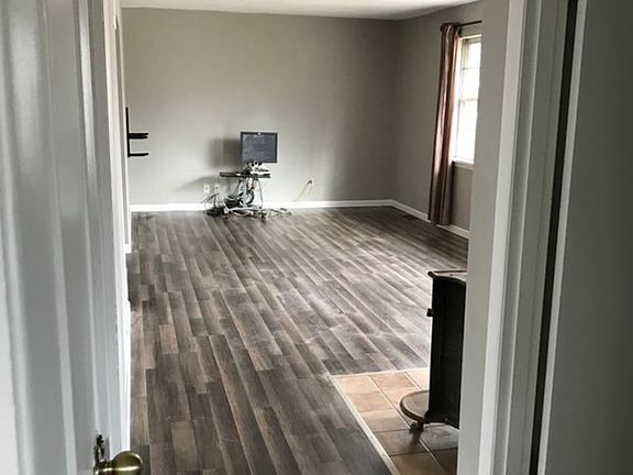 3rd image of 9825 Osage Dr