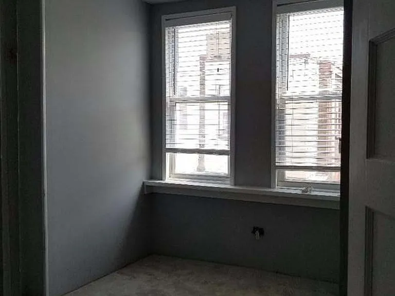 2445 E Oakdale St #1 — Photo 1