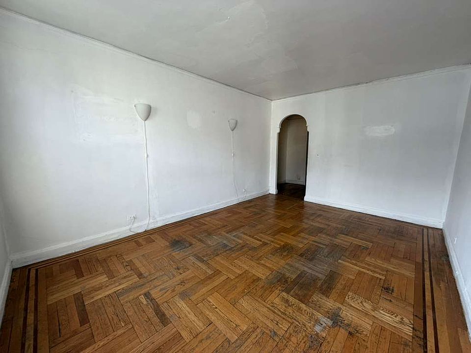 1st image of 2345 Walton Ave APT 5C